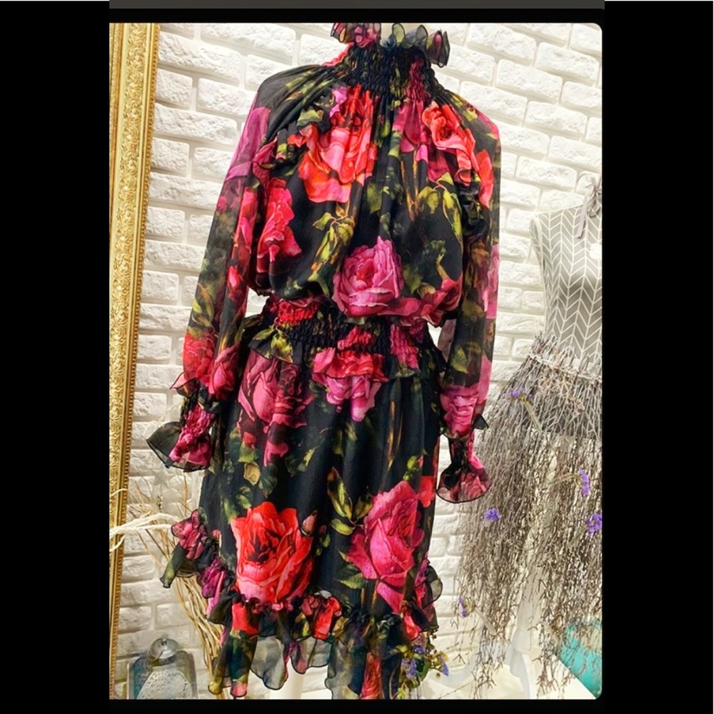 Gorgeous bright new dress